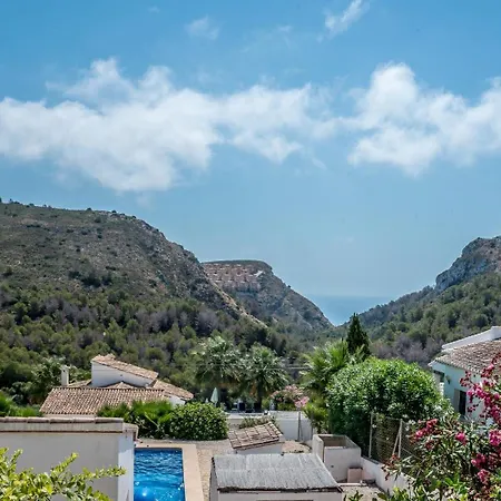 Elegancia Moraira Villa *